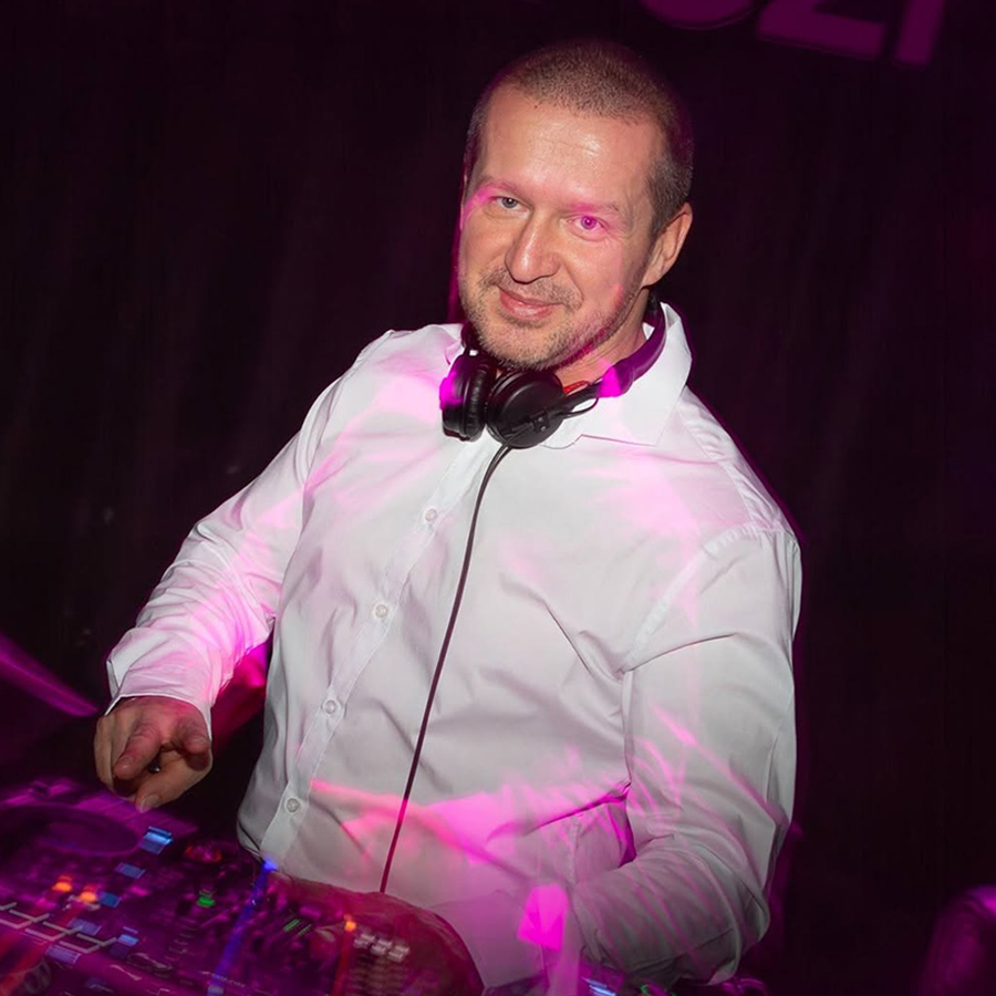 DJ David Holub — warm-up festivalu